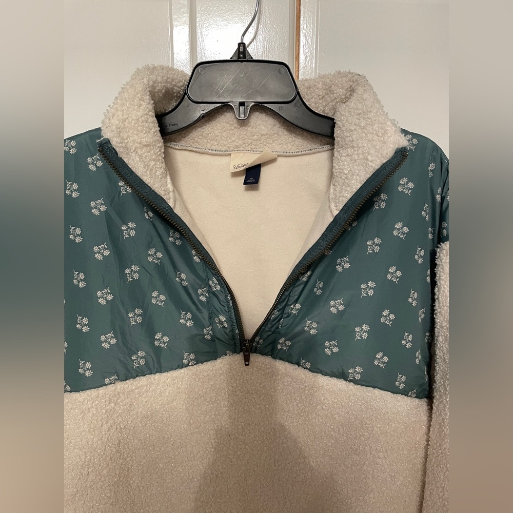Universal Thread Colorblock Quarter Zip Floral Sherpa - Picture 6 of 9